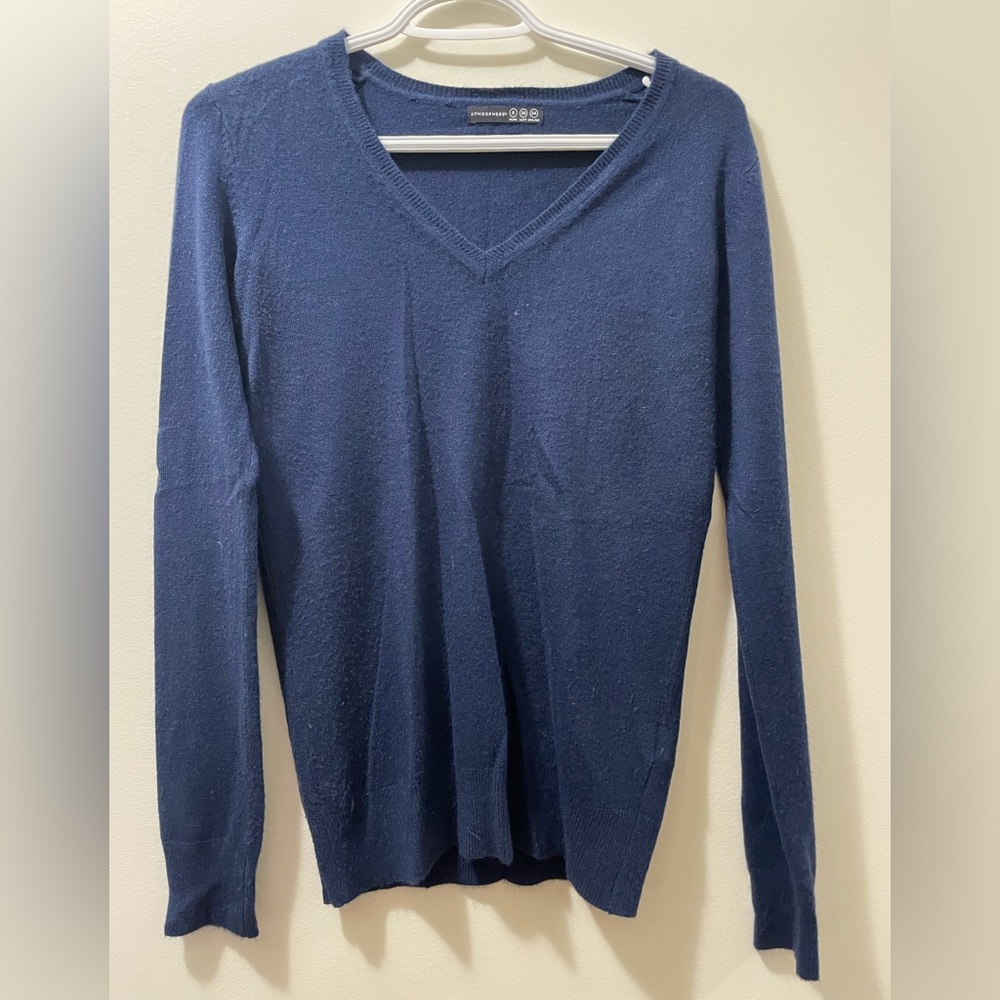 Atmosphere V-neck sweater